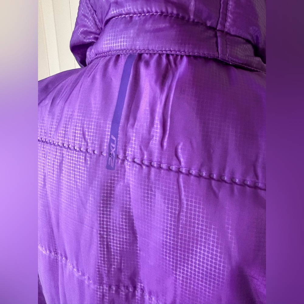 2XU Women's Insulation Jacket, Womens Size Small - Picture 11 of 13